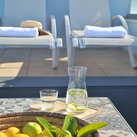 Alekos 1 νetflix Hotel de apartamente 3*